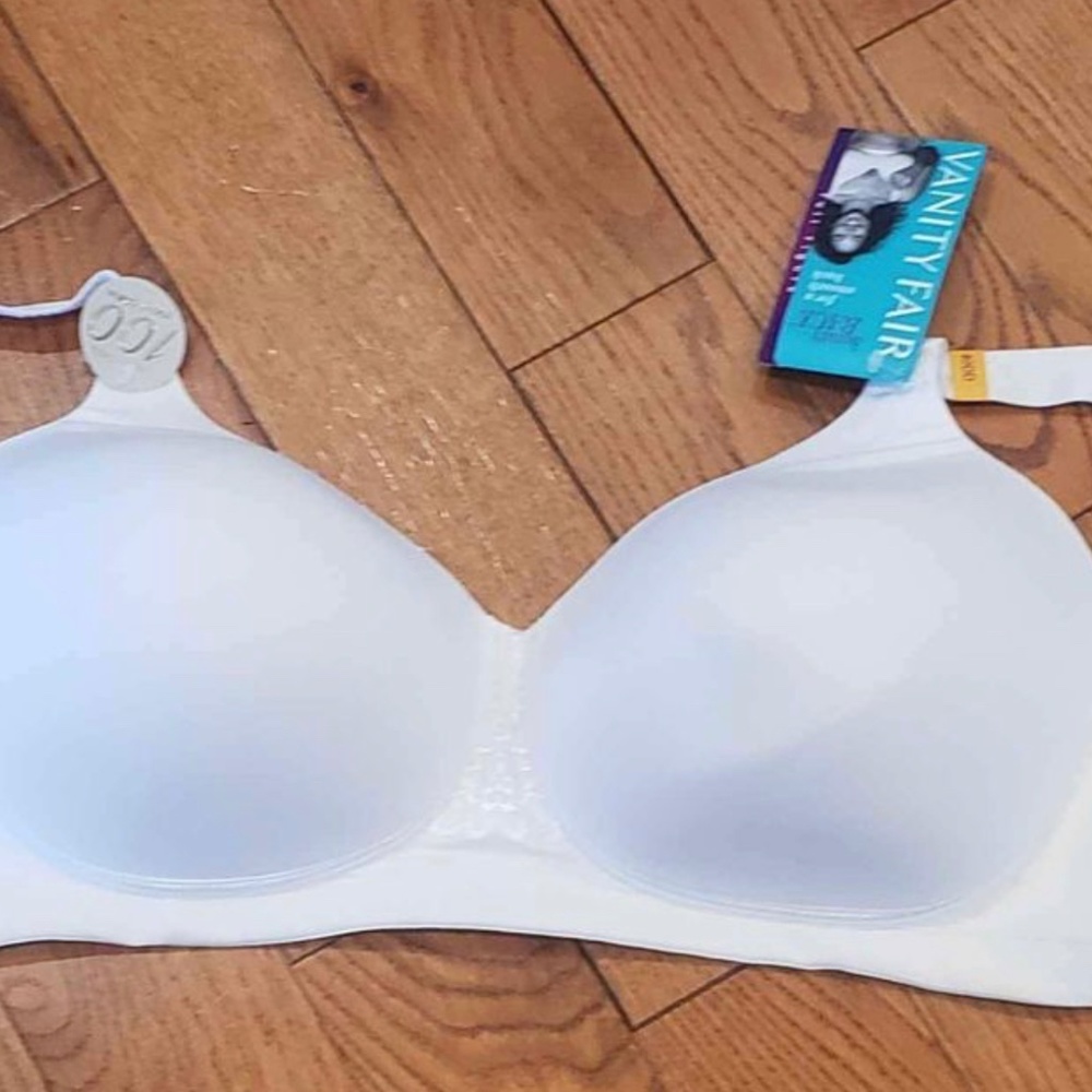 New vanity fair 40DD wireless bra